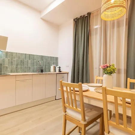 Paradise - Cómodo Y Acogedor - Conectado Con Aeropuerto, Playa Y Centro