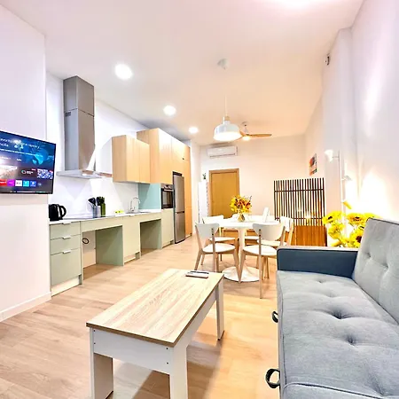 شقة Valentia Modern And Comfortable Beachside Style