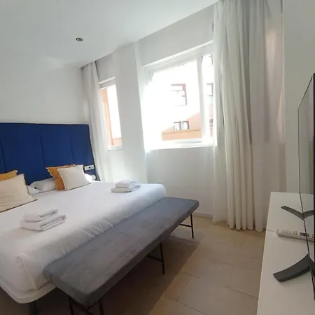 Blanq Marina Suites Valencia