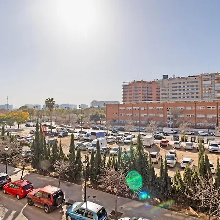 Daire Guestready - Delightful Retreat Valensiya