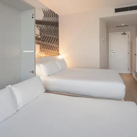 Ciudad De Ciencias ホテル 3*