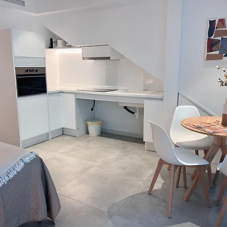 Valencia Guest Bis Suites Ruzafa 4*