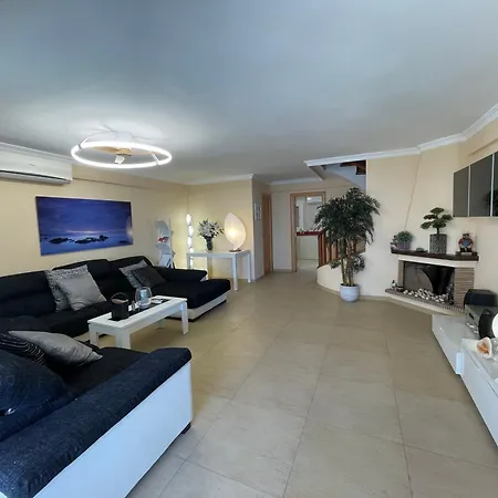 On The 15 Minutes From