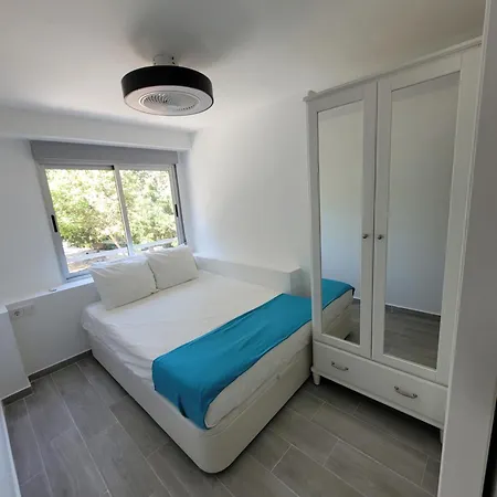 New And Bright 2-bedroom In Canamelar Apartmán
