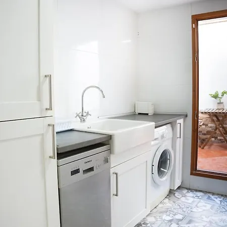 A 7 Minutos De La Playa Y Cerca De La Estacion De Autobus * Valencia