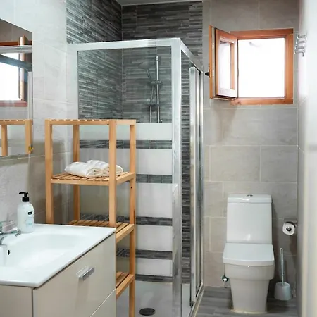 Lägenhet A 7 Minutos De La Playa Y Cerca De La Estacion De Autobus *