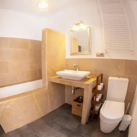 Mediterranean Boutique Fisherman's House Villa *