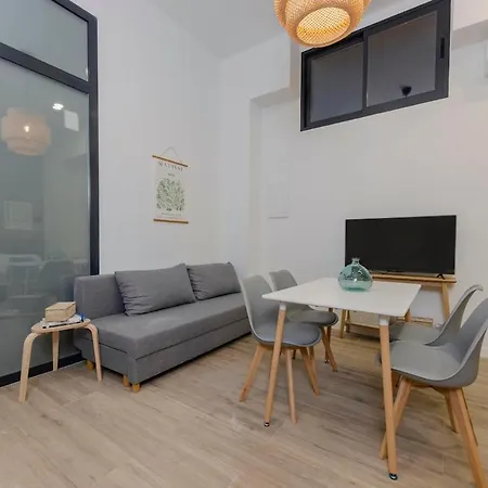 Parque De Cabecera & Bioparc Apartment Daire