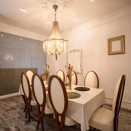 Portrait Boutique Villa