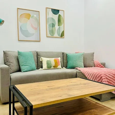 Flat A - Wide & Cool Flat Next To Historic Center