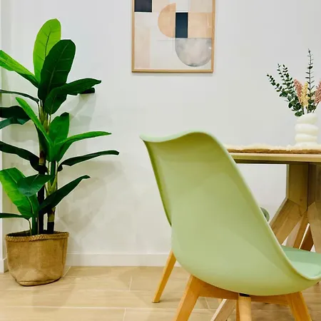 Flat A - Wide & Cool Flat Next To Historic Center *