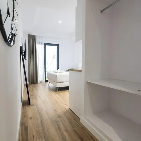 Lola By Concept Flats Valencia