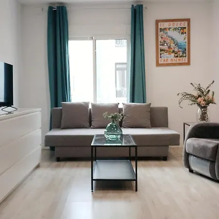 Familias Y Grupos Muy Grande En El Centro De * Valencia