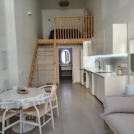 Mandarina - Unique In