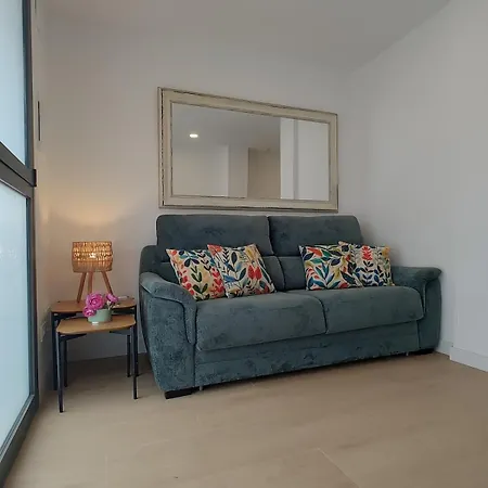 New Flat With Ac And Wifi Apartment