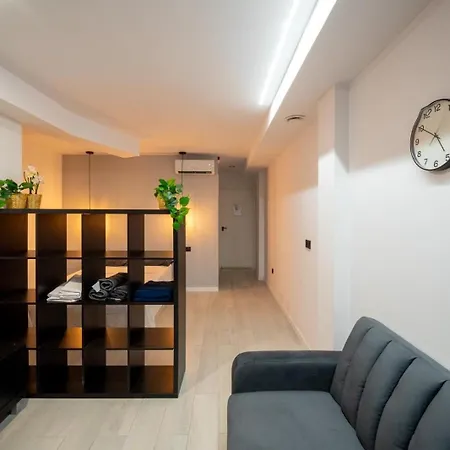 아파트 For 4 People