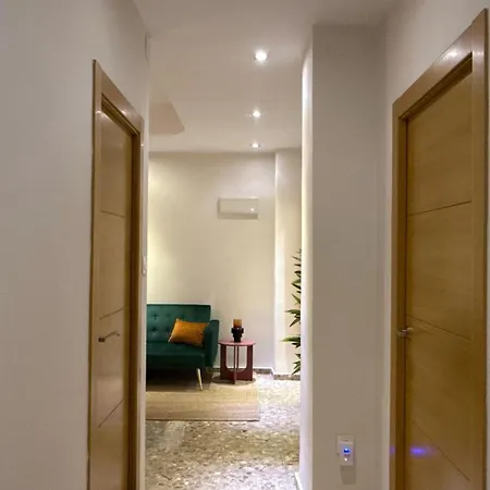 Habitación en casa particular Valencia, Netflix, 4 Mins Walk To The