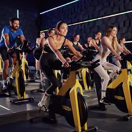 Calderona Wellness فندق 4*