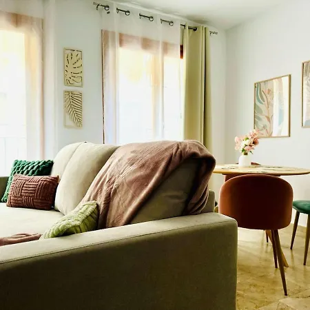 Abat 1 Cool & Wide Flat Next To The Cathedral ולנסיה