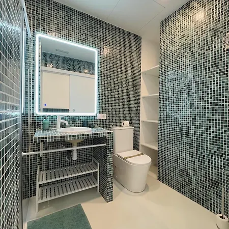 Apartament 1 Of Arts And Science Fast Wifi 1 *