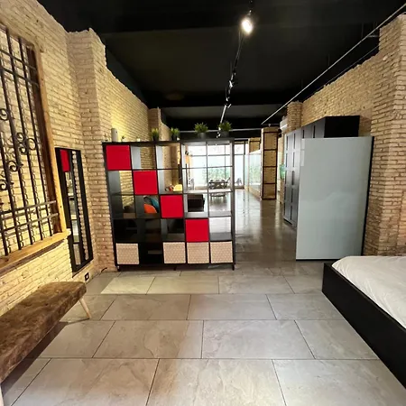 Apartmán Iy Loft 4 - Open Plan Garage Style - Up To 4 People Valencie