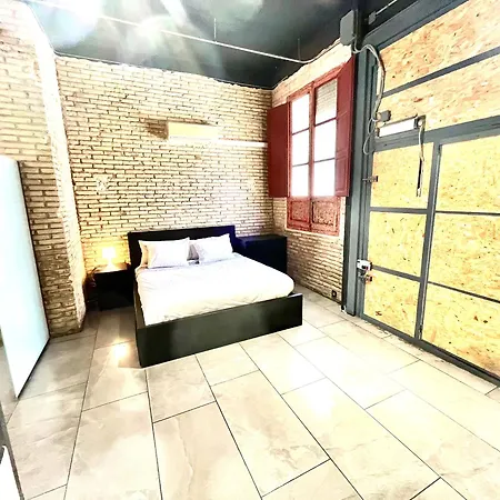 Iy Loft 4 - Open Plan Garage Style - Up To 4 People Apartmán Valencie