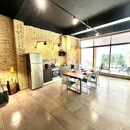 Apartmán Iy Loft 4 - Open Plan Garage Style - Up To 4 People