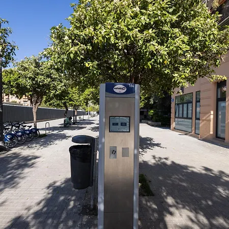 Florit Flats - The Malilla Appartement