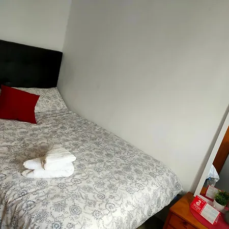 Habitación en casa particular Cerca A Ciudad De Artes Y Ciencias