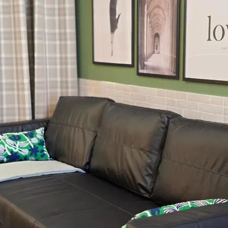 Apartamento Arena Legacy Modern Suits *