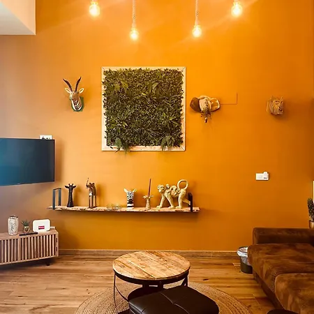 Duplex Tipo Loft De Estilo Selvatico Y Safari, Con Encanto Y A Pasos Del Mar *