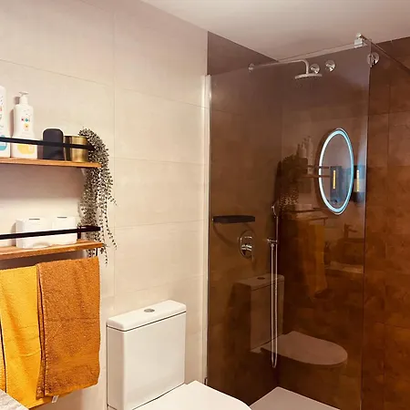 Duplex Tipo Loft De Estilo Selvatico Y Safari, Con Encanto Y A Pasos Del Mar דירה