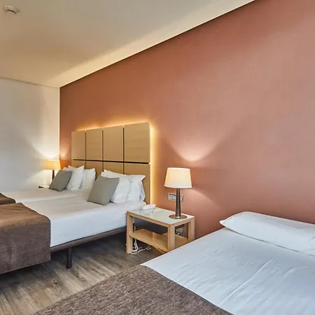 西尔肯瓦伦西亚之门酒店