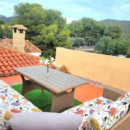 Vila Montevistas Retreat- Cycling, Hiking, Relaxation, 25 Minutes *