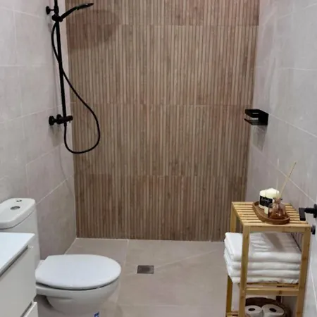 Appartamento Boutique 4-pax - A-1 Valenza