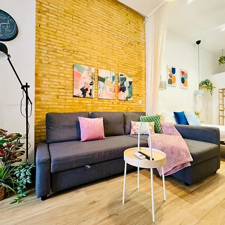 Relaxing Beachside Cabanyal Loft アパート *