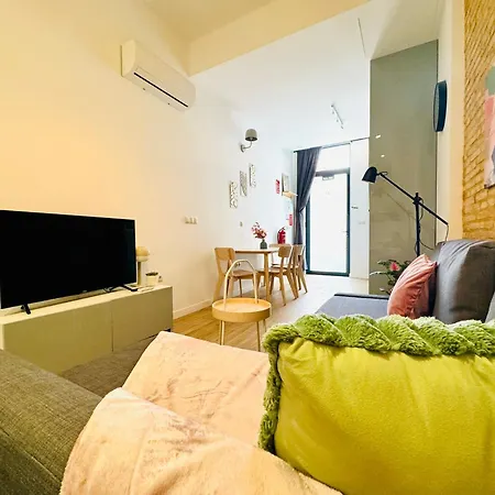 Relaxing Beachside Cabanyal Loft アパート
