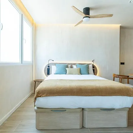 Bed & Breakfast Nomad Haux Puerto 3*