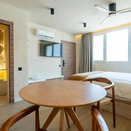 Nomad Haux Puerto 3* Valencia
