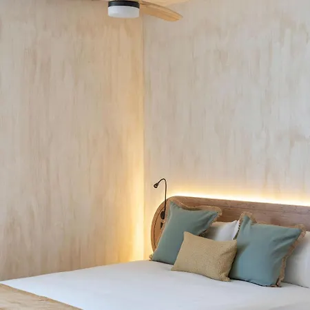 Nomad Haux Puerto 3* Valencia