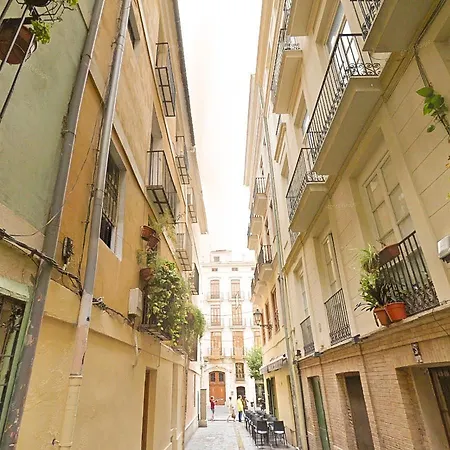 Bonito Cerca De La Plaza De La Virgen Valencia