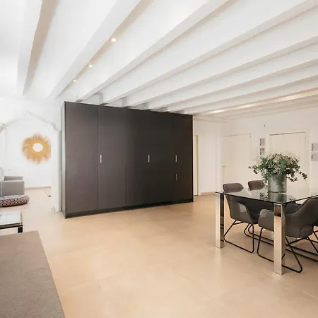 Comfort & Charm In The Center Valence