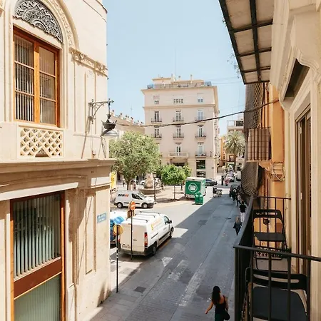 Comfort & Charm In The Center