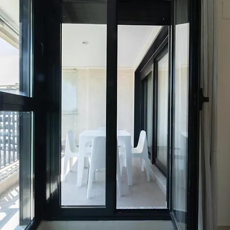 Con Vistas Al Mar, Piscina Y Pista De Paddle *