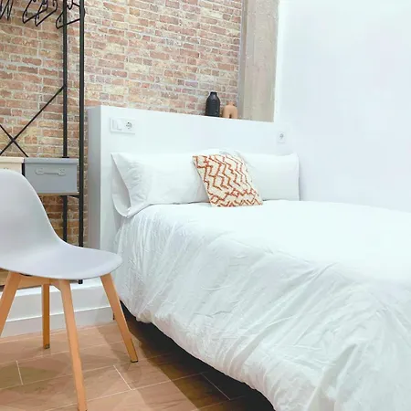 Private With Netflix & Wifi Valensiya