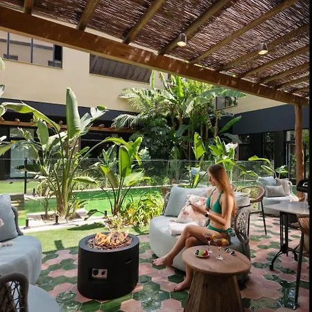 Hotell Saman Boutique 4*