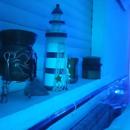 Quarto em Acomodações Particulares Blue Double Private At Front - En La Playa Piso Compartido Valência