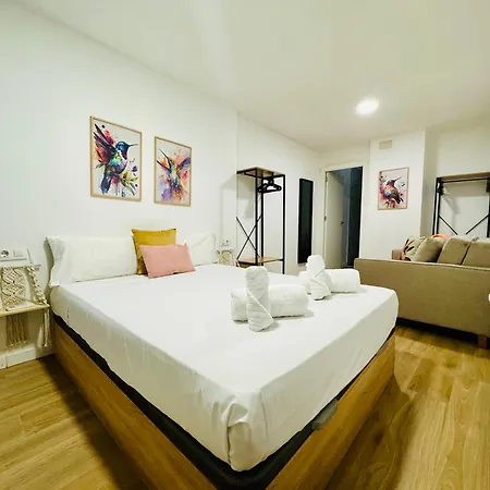 Ori B & Spacious Flat Close To The Center Apartament *