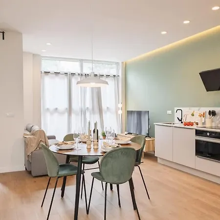 Saristays Urban Chic Loft דירה