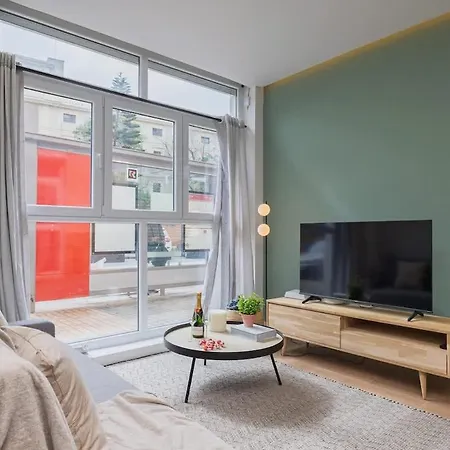 דירה Saristays Urban Chic Loft